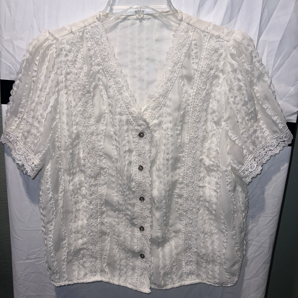 Cottagecore Boho Ivory Crinkle Ruched Lace V-Neck Short Puff Sleeve Top Size M